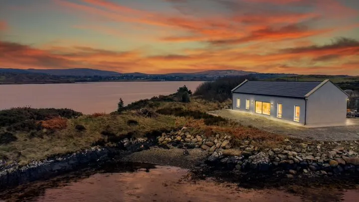 Oyster Cottage in the Connemara Landscape wp-image-306